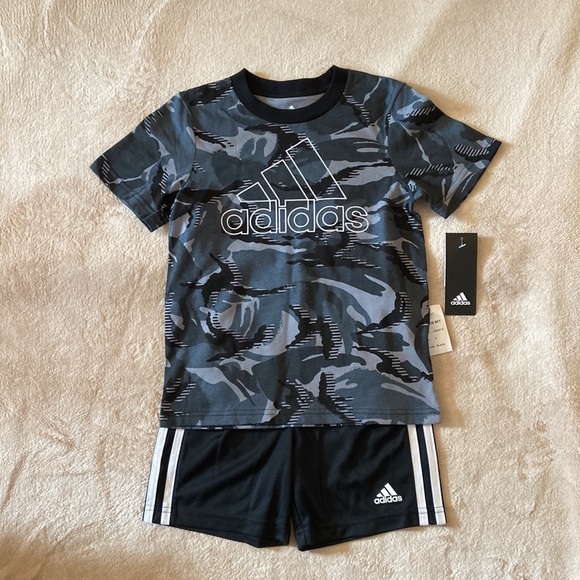 Adidas Boys Outfit Size